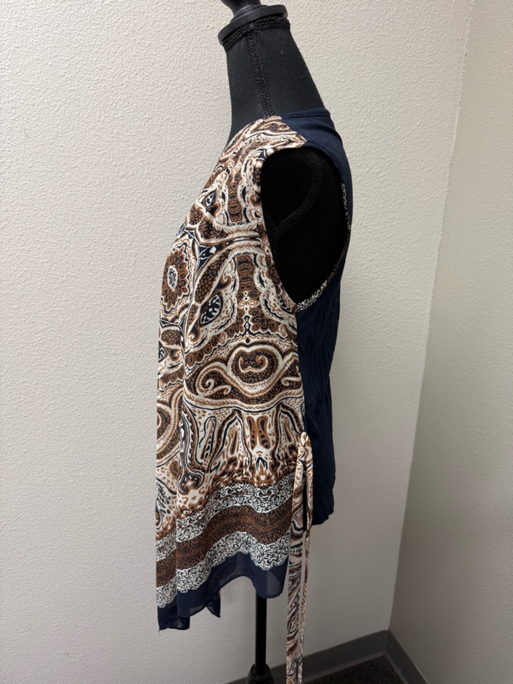 Boho Paisley Sleeveless Kimono Vest Navy Tan Tie Waist Lightweight Chic Top - Picture 5 of 9
